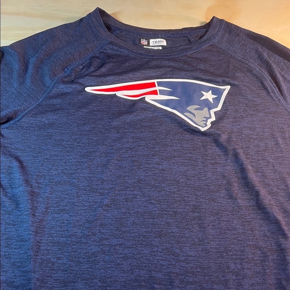 NFL  New England Patriots Men's Navy Long Sleeve Tee Sz M